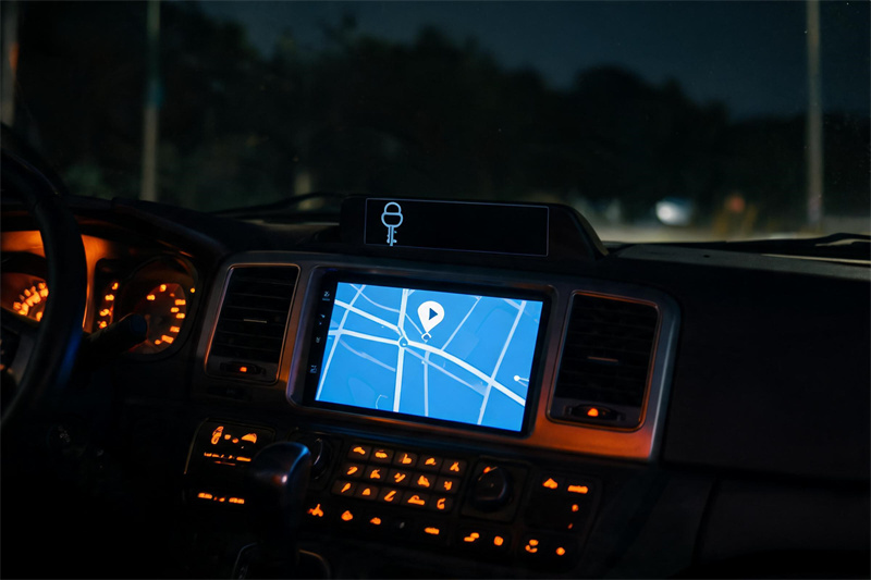 半夜车门锁死在小区地下车库？找对24小时后备箱开锁师傅真不难